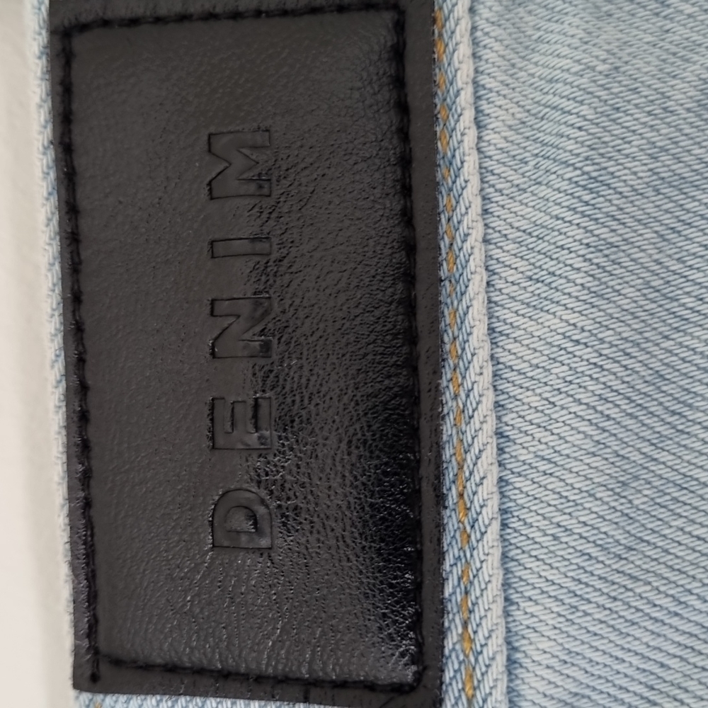 Glassons, blue denim high waist jean shorts, size 10 - Picture 5 of 7